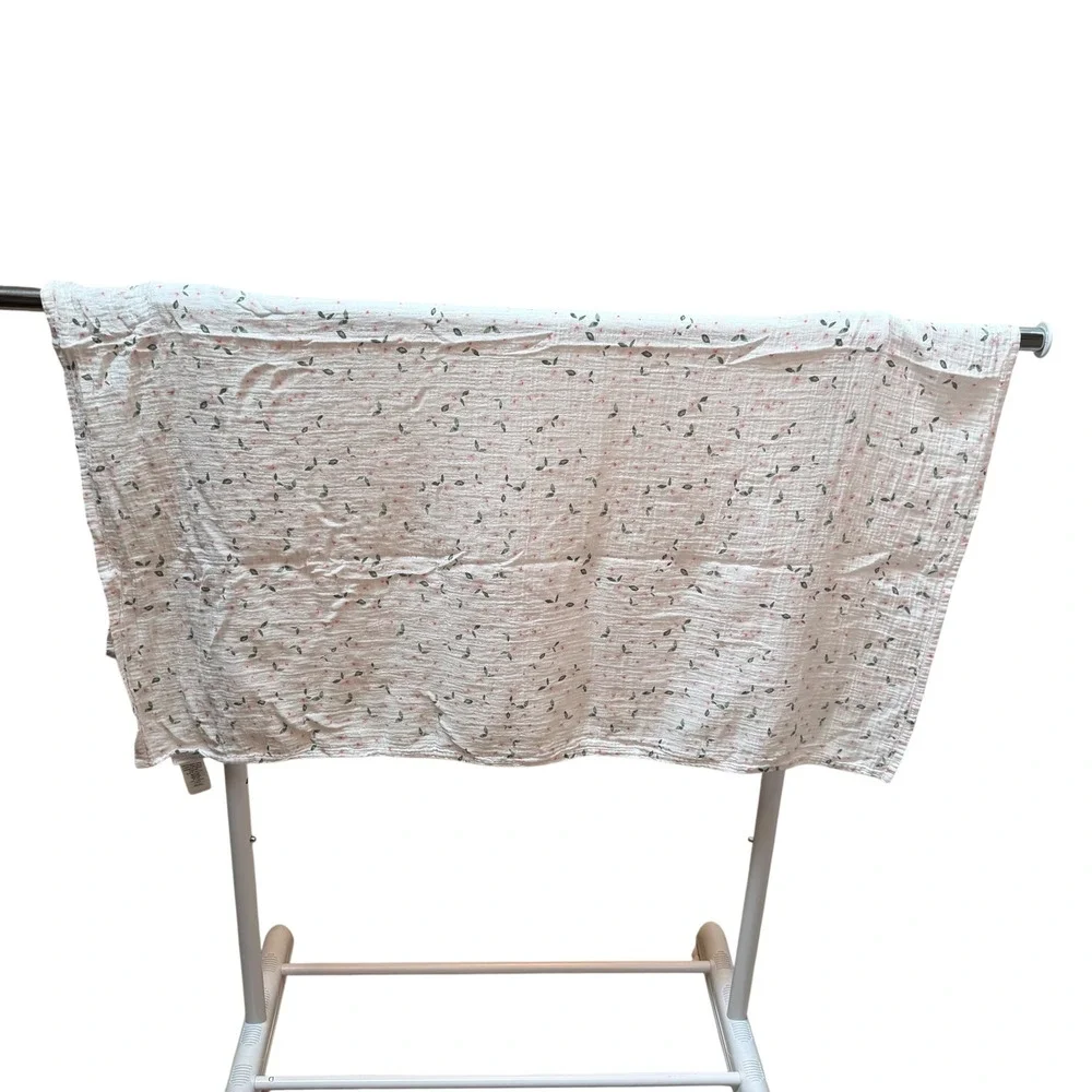 Pottery Barn Kids Organic Cotton Muslin Swaddle Blanket Floral Pink White 47x47‎